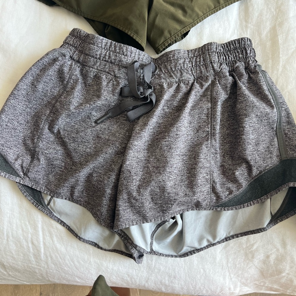 Lululemon hotty hot shorts w tie